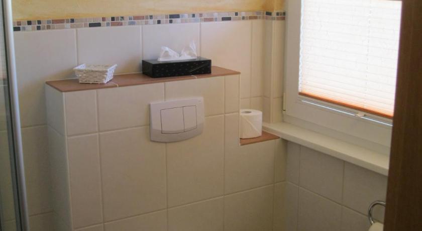 Tommes Gaestehaus Zur Muehle Schmallenberg Chambre photo