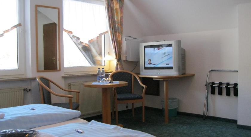 Tommes Gaestehaus Zur Muehle Schmallenberg Chambre photo