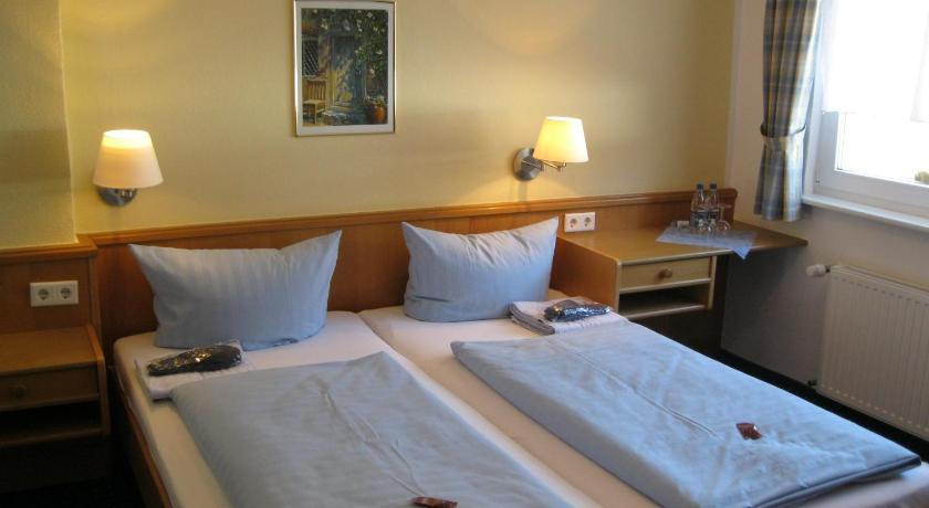 Tommes Gaestehaus Zur Muehle Schmallenberg Chambre photo